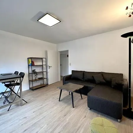 Apartment Am Hang Mit Malerischer Aussicht