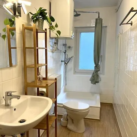 דירה Am Hang Mit Malerischer Aussicht *